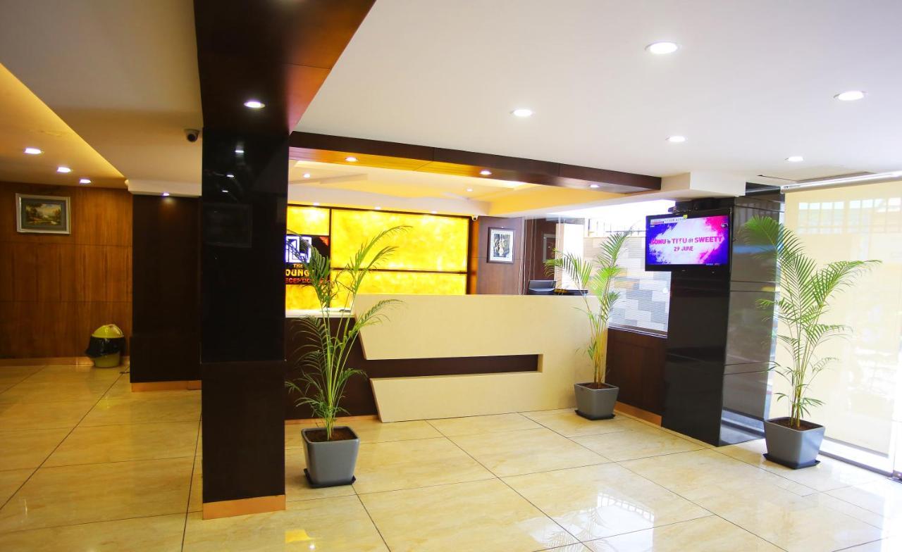 The Lounge Business Hotel Бангалор Екстериор снимка